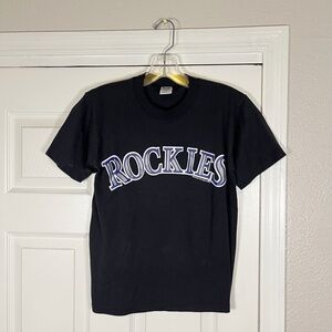 Colorado Rockies Graphic Short Sleeve Crew Neck Vintage T Shirt Youth Size Large